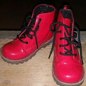 Super cute girls boots 👢